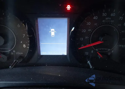 2017 Toyota Sienna Le 8 Passenger z USA, uszkodzony, nr VIN 5TDKZ3DC9HS880712